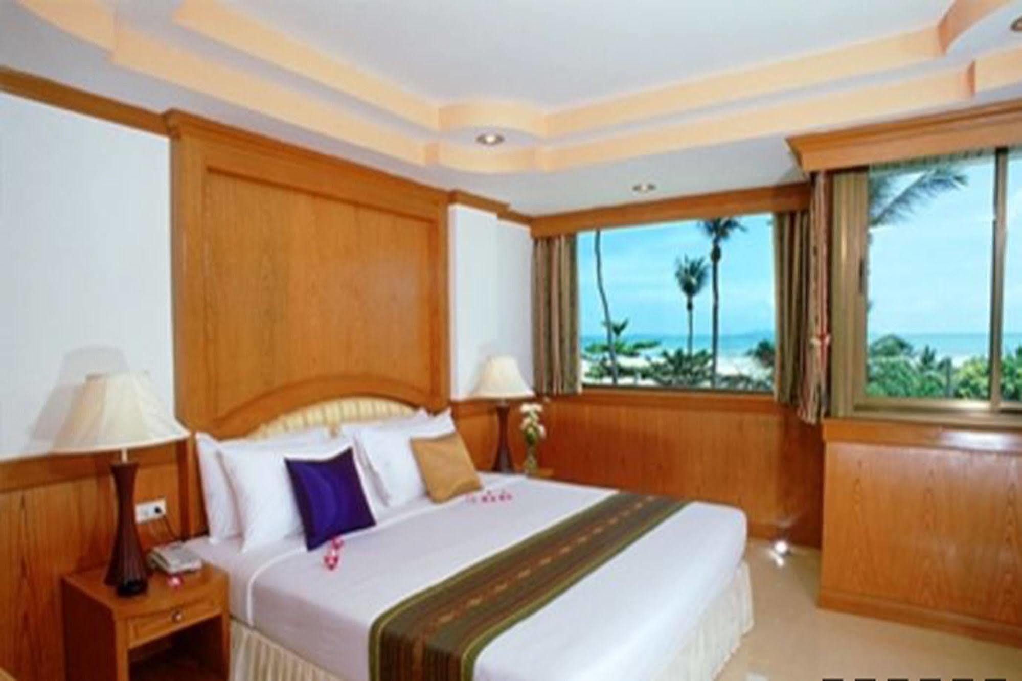 Grand Sea View Beach Resotel リパノイ エクステリア 写真