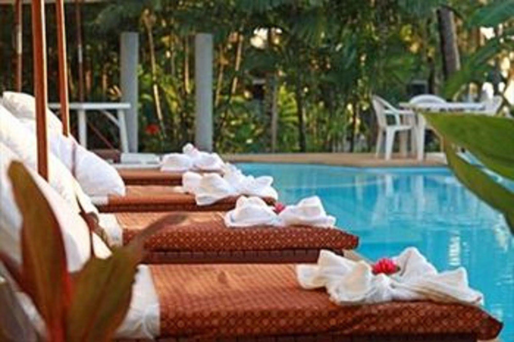 Grand Sea View Beach Resotel リパノイ エクステリア 写真