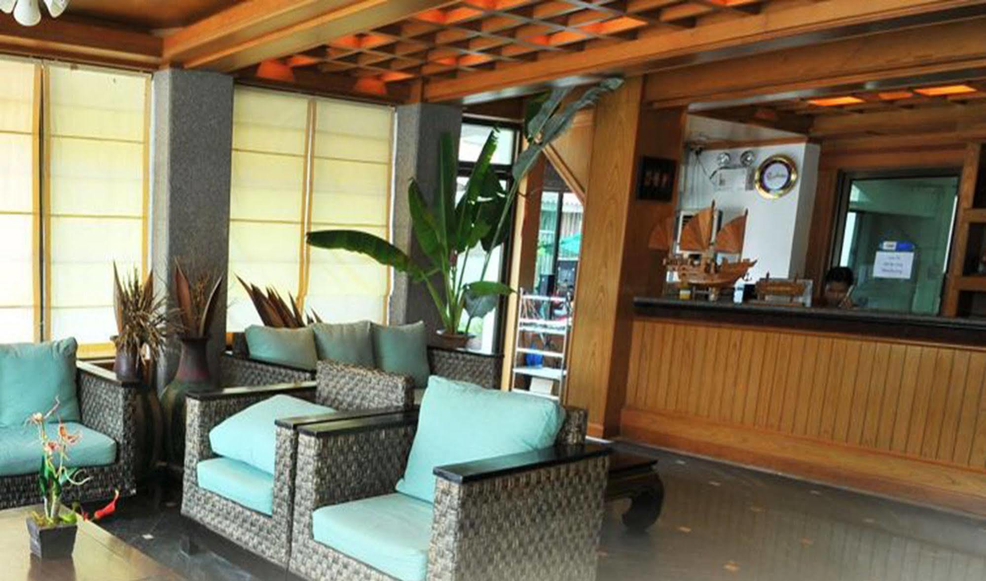 Grand Sea View Beach Resotel リパノイ エクステリア 写真